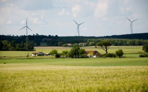 Wind farm in southern France. Author: harmishhk. License: Creative Commons, Attribution-ShareAlike 2.0 Generic